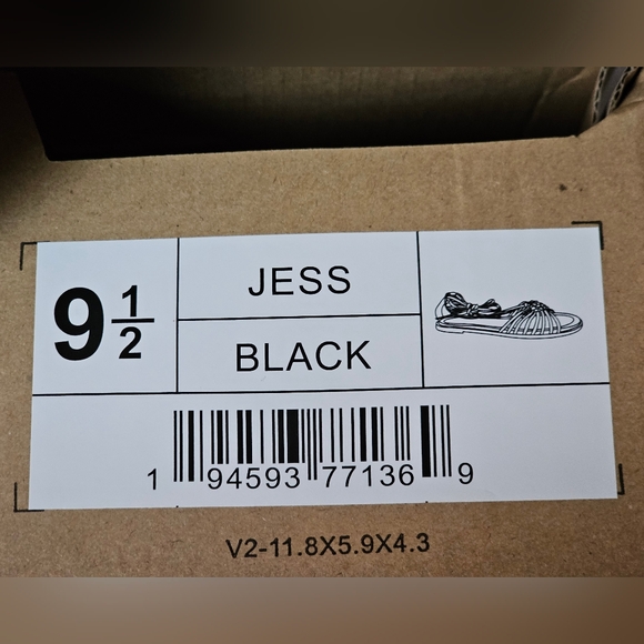 Journee Collection Jess Sandals Wraparound Ankle Tie Open Toe Vegan Leather NIB - Picture 8 of 8